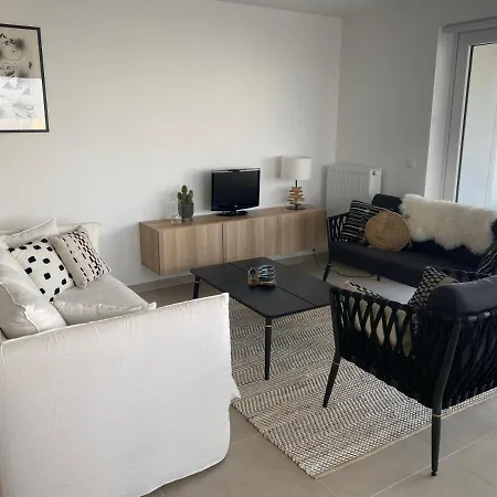 Апартаменты Lichtrijk 2-slaapkamerappartement Met Zeezicht En Gratis Parking