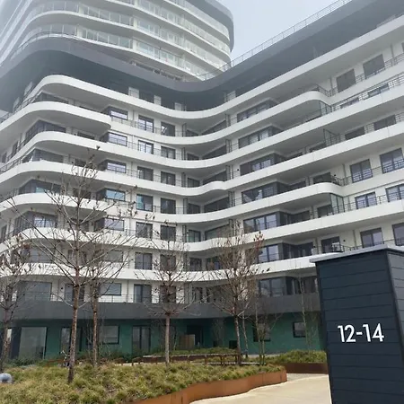 Апартаменты Lichtrijk 2-slaapkamerappartement Met Zeezicht En Gratis Parking Остенде