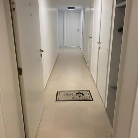 Lichtrijk 2-slaapkamerappartement Met Zeezicht En Gratis Parking *